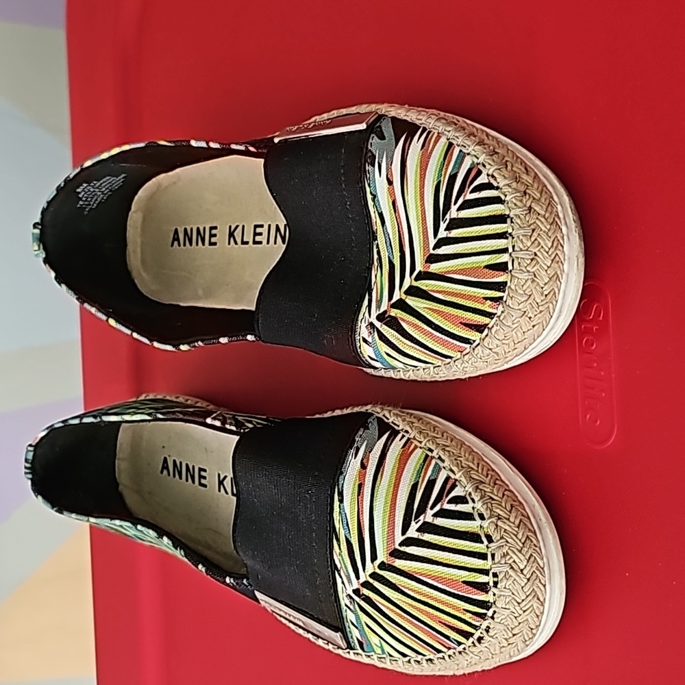 Anne Klein slip on